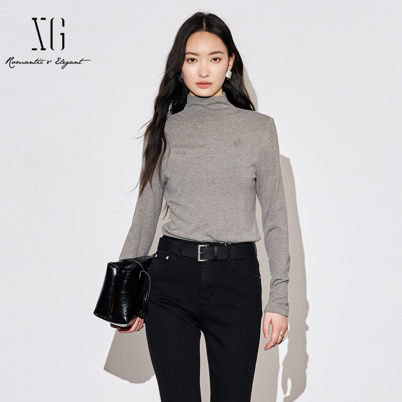 XG/雪歌半高领长袖针织衫女