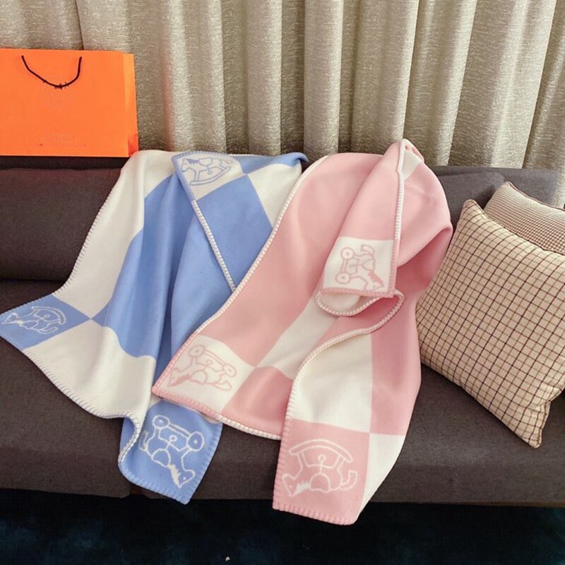 h家经典小马羊绒宝宝空调婴儿毯