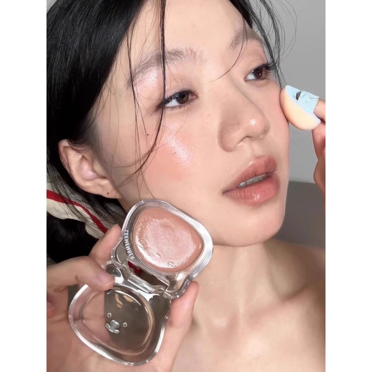 水光的湿漉漉!小熊水光肌腮红多用膏水高光提亮膨胀色腮红,彩妆/香水/美妆工具,腮红/胭脂,淘宝优惠券,粉丝福利购,淘宝优惠卷