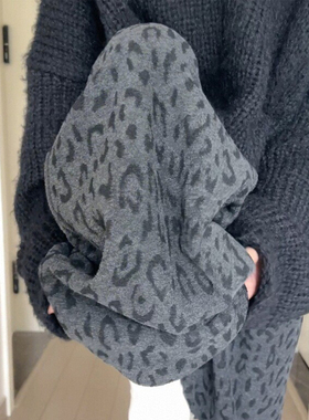 加绒加厚豹纹裤子女冬季新款胖妹妹mm高腰宽松显瘦阔腿糯米休闲裤