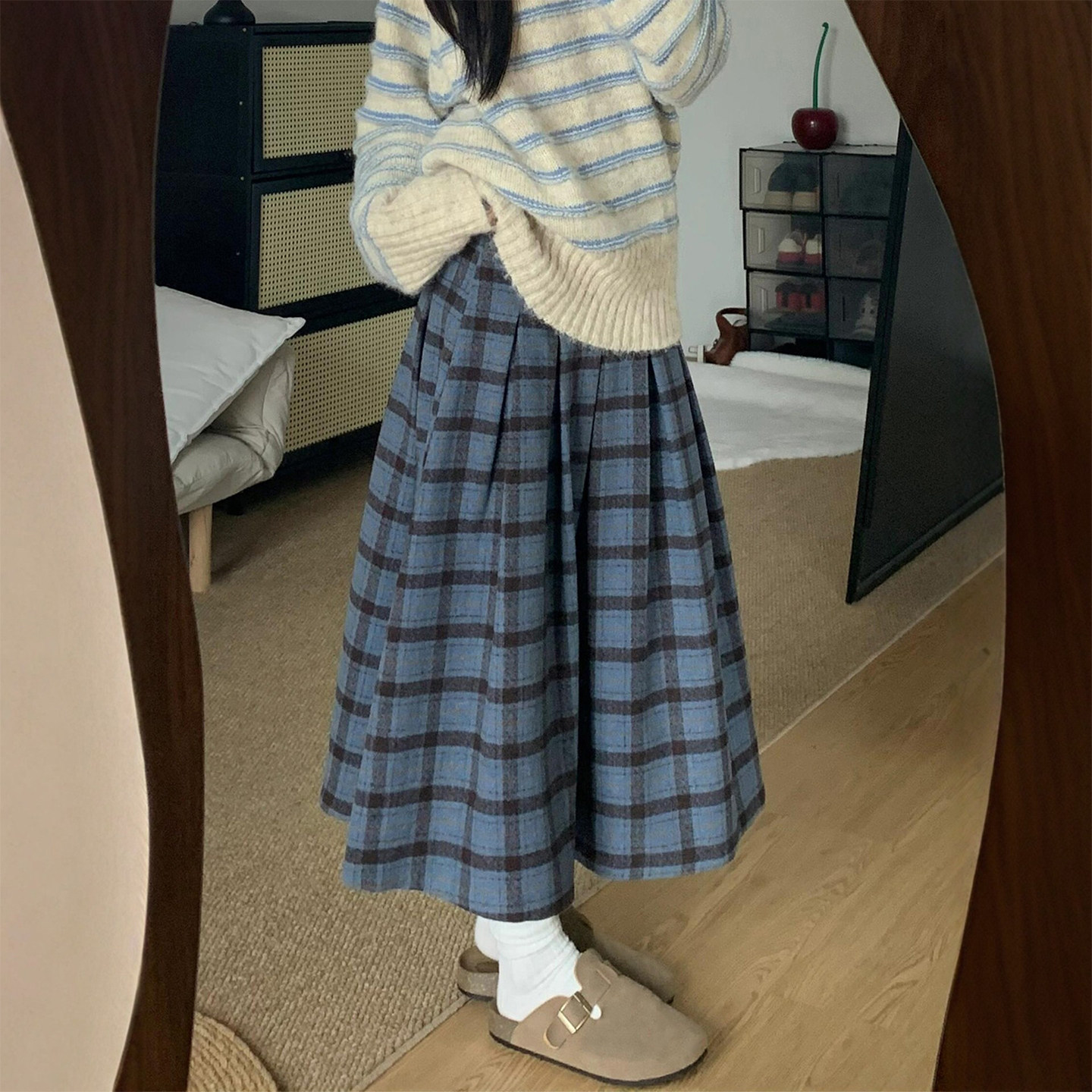 复古蓝色毛呢格子半身裙女秋冬新款胖妹妹mm高腰遮胯a字百褶长裙