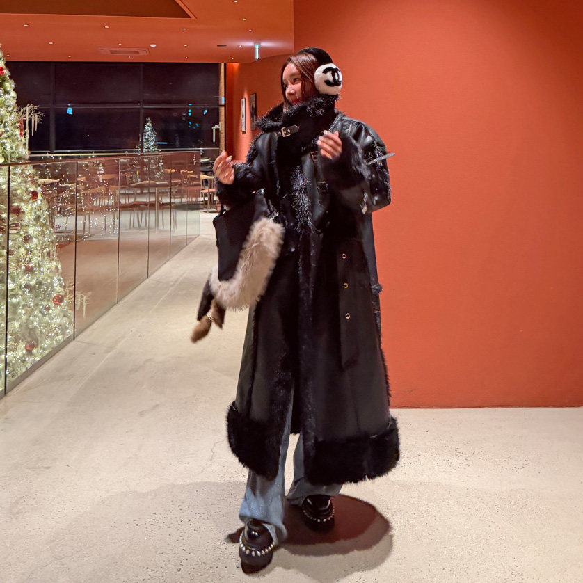 韩国代购女装2025冬款超酷帅气英伦风全毛里干练长款环保皮衣皮草