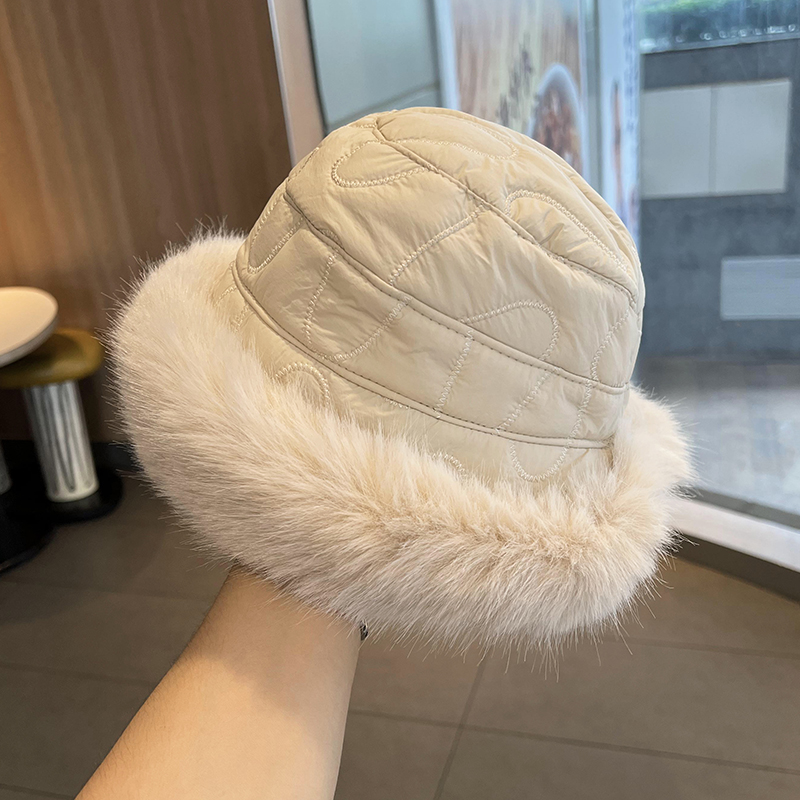 冬季毛绒渔夫帽女百搭保暖护耳东北盆帽时尚加厚防寒卷边水桶帽子