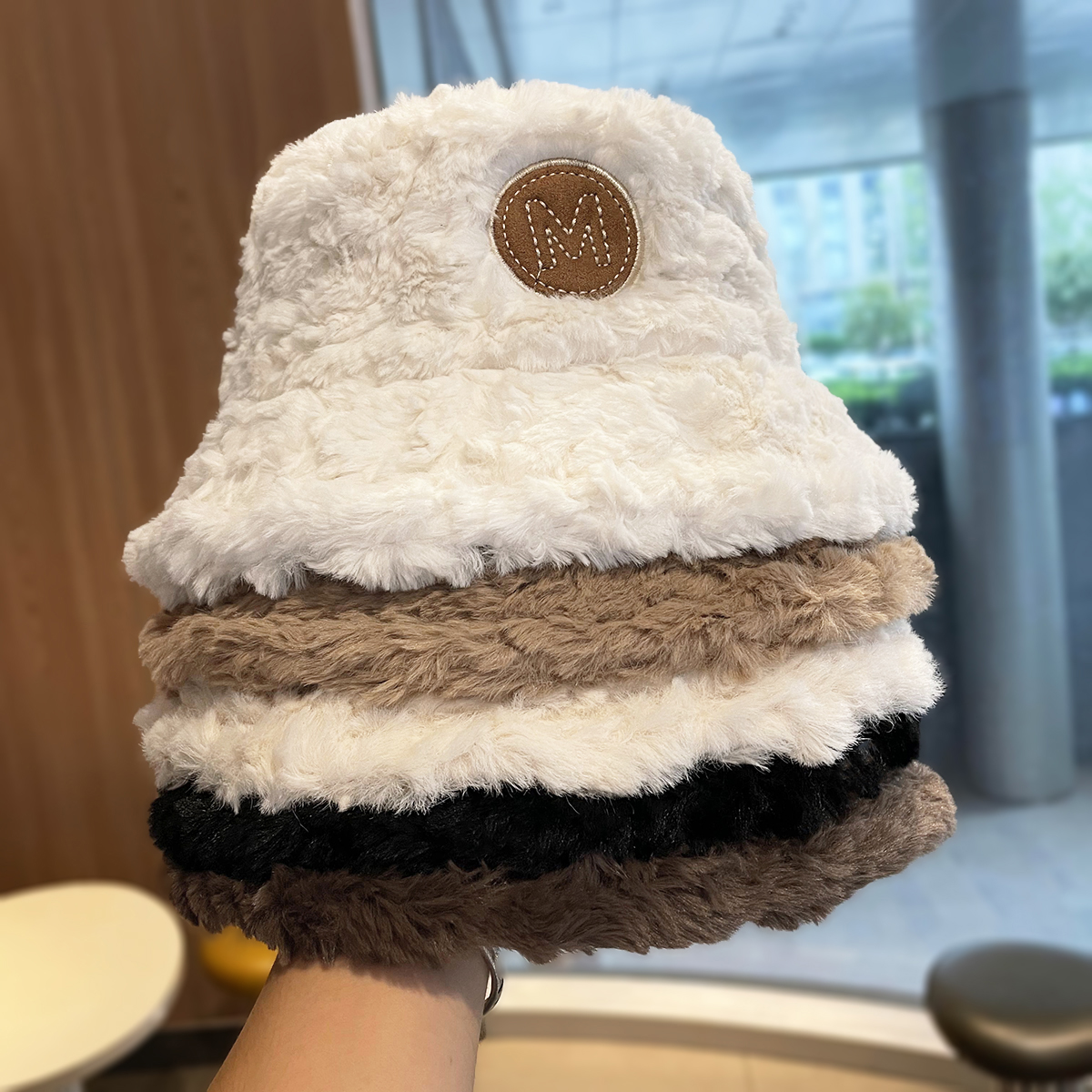 毛绒渔夫帽女秋冬季显脸小