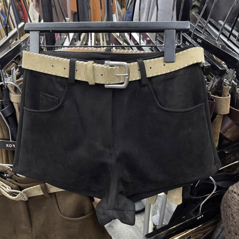 韩国东大门新款韩版2025秋冬显瘦百搭提臀辣妹配腰带短裤