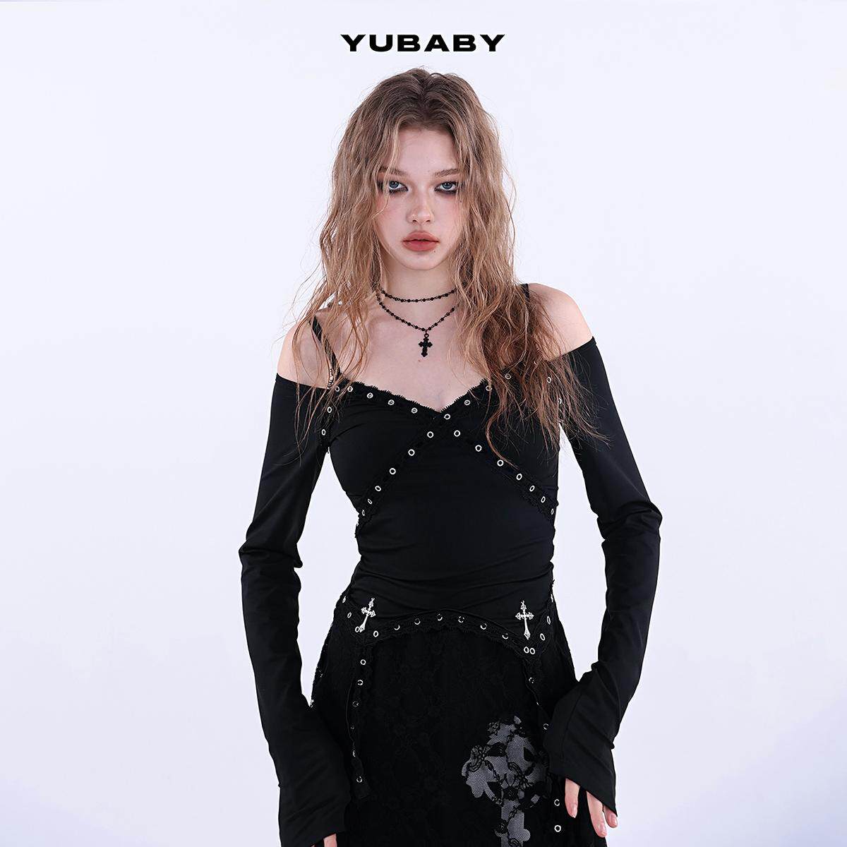 YUBABY蕾丝花边金属朋克个性露肩修身显身材黑白长袖十字架短上衣