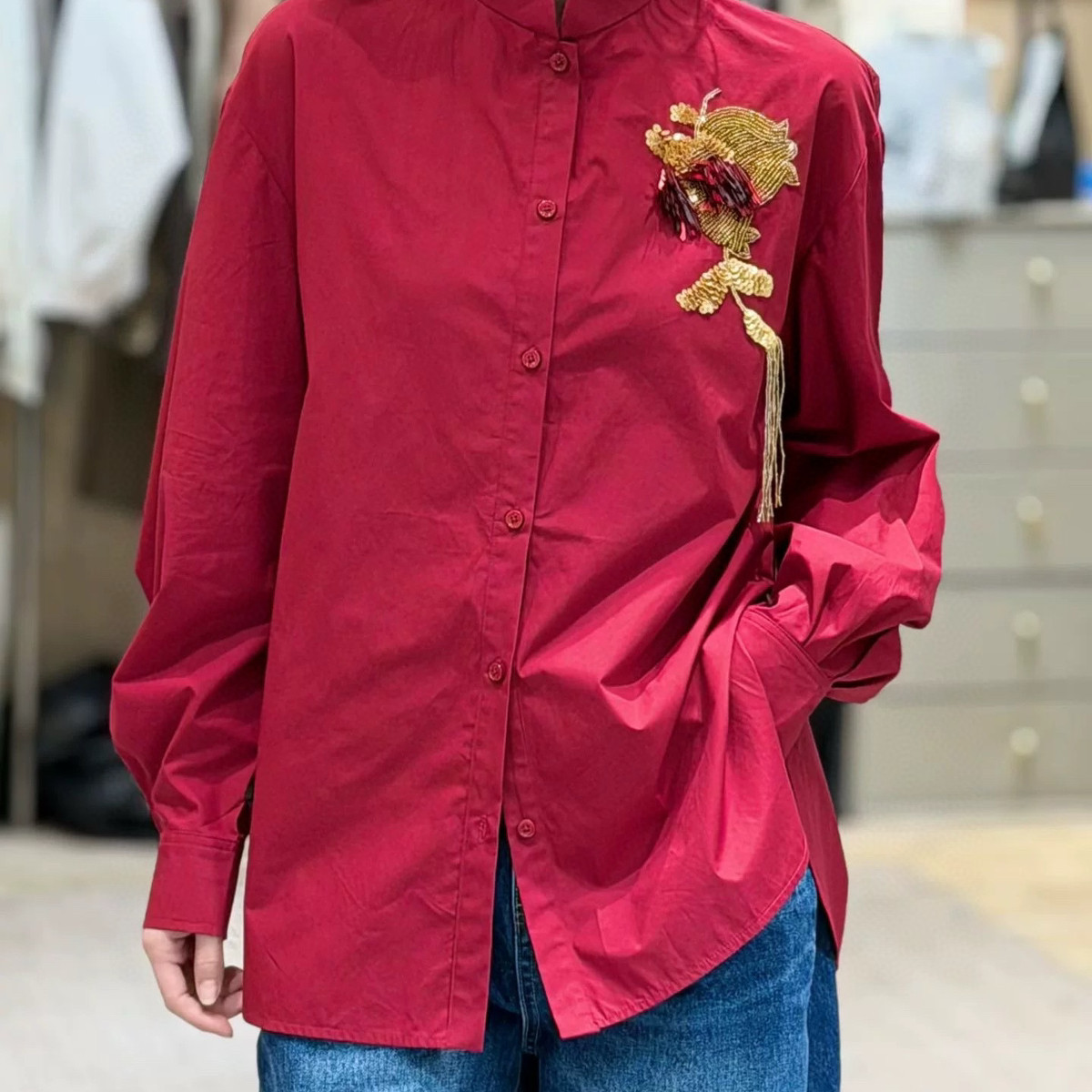 诺26年早春新年红石榴流苏袖廓形衬衫(不含任何配件)CY24544