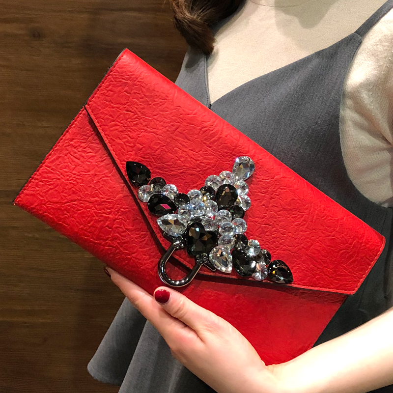 2018新款氣質手拿包女歐美鑲鉆宴會包時尚定型名媛信封包單肩小包