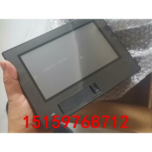 基恩士vt5-w07触摸屏，外壳完整，功能正常好用。单价。议价