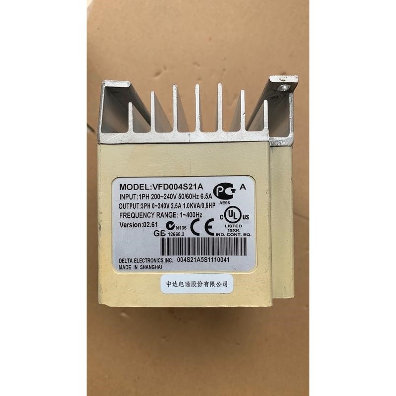 台达变频器VFD004S21A 实物实图 功能包好议价