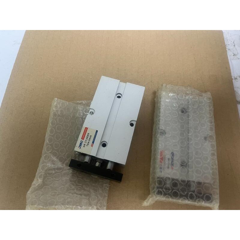 闲置国产JMC的气缸  库存货 外观有点磨损TDA16X40议价