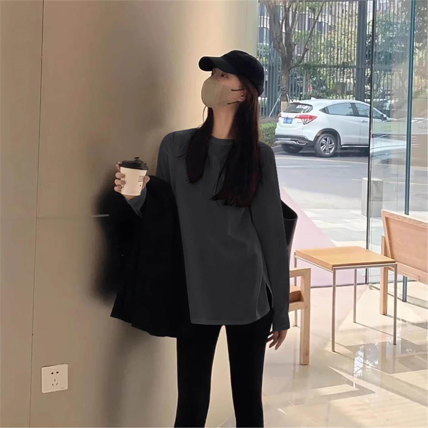 灰色纯棉长袖T恤女秋冬新款卫衣叠穿内搭打底衫配鲨鱼裤的上衣
