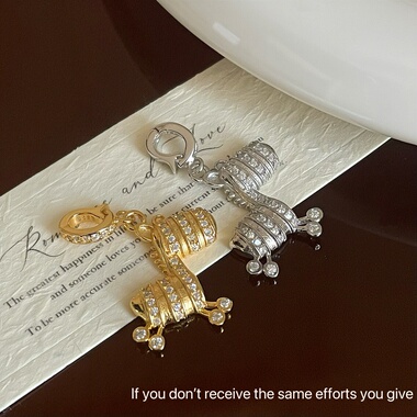 S925纯银小马高碳钻万能扣吊坠项链轻奢高级感小众设计ins百搭