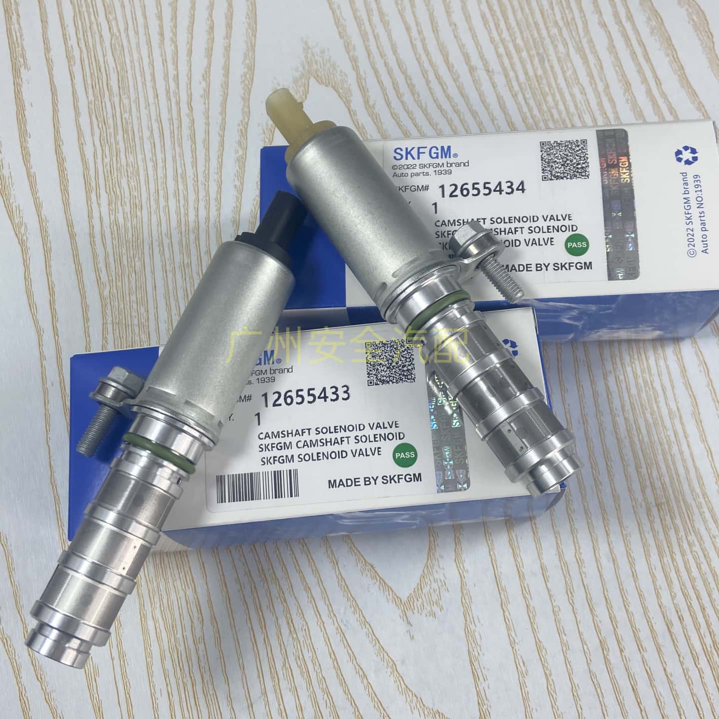 适用凯迪拉克XTS ATS CTS 2.0T进气排气凸轮轴执行器电磁阀传感器