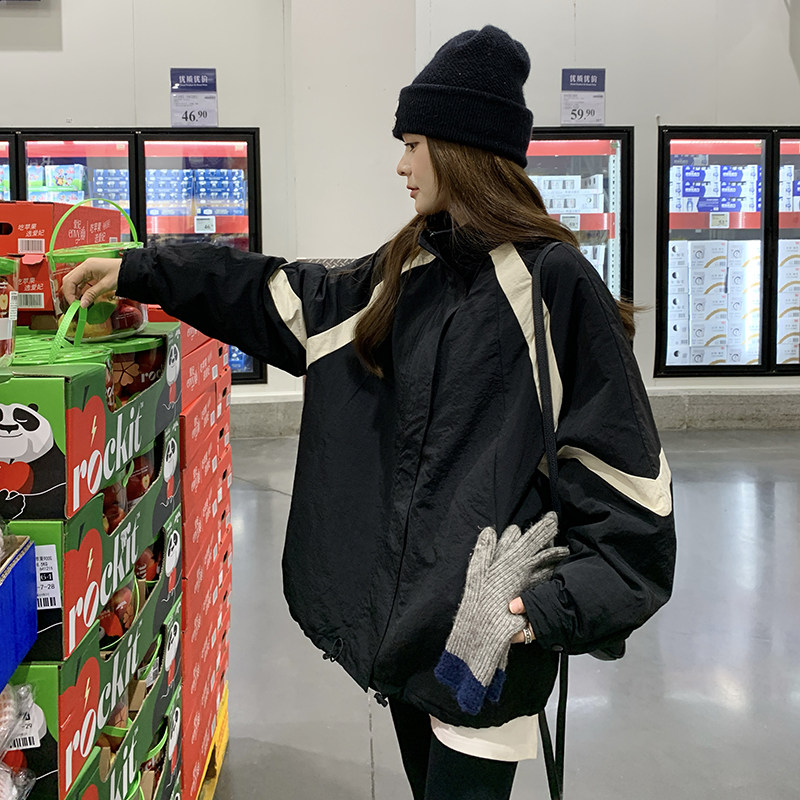 黑色工装冲锋衣羽绒服女冬季新款今年爆款短款加厚连帽白鸭绒外套图片
