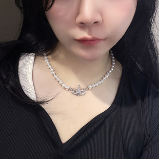 西太后土星球珍珠项链女轻奢小众精致锁骨链高级感气质choker颈链