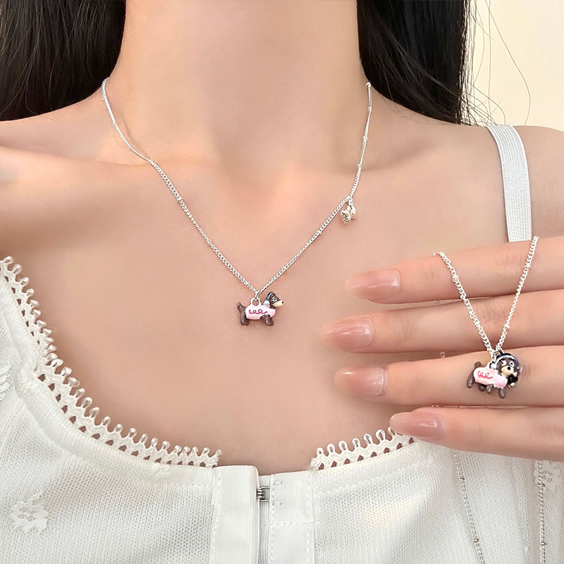彩色滴油可爱腊肠狗吊坠项链女轻奢小众高级感锁骨链甜美颈链配饰