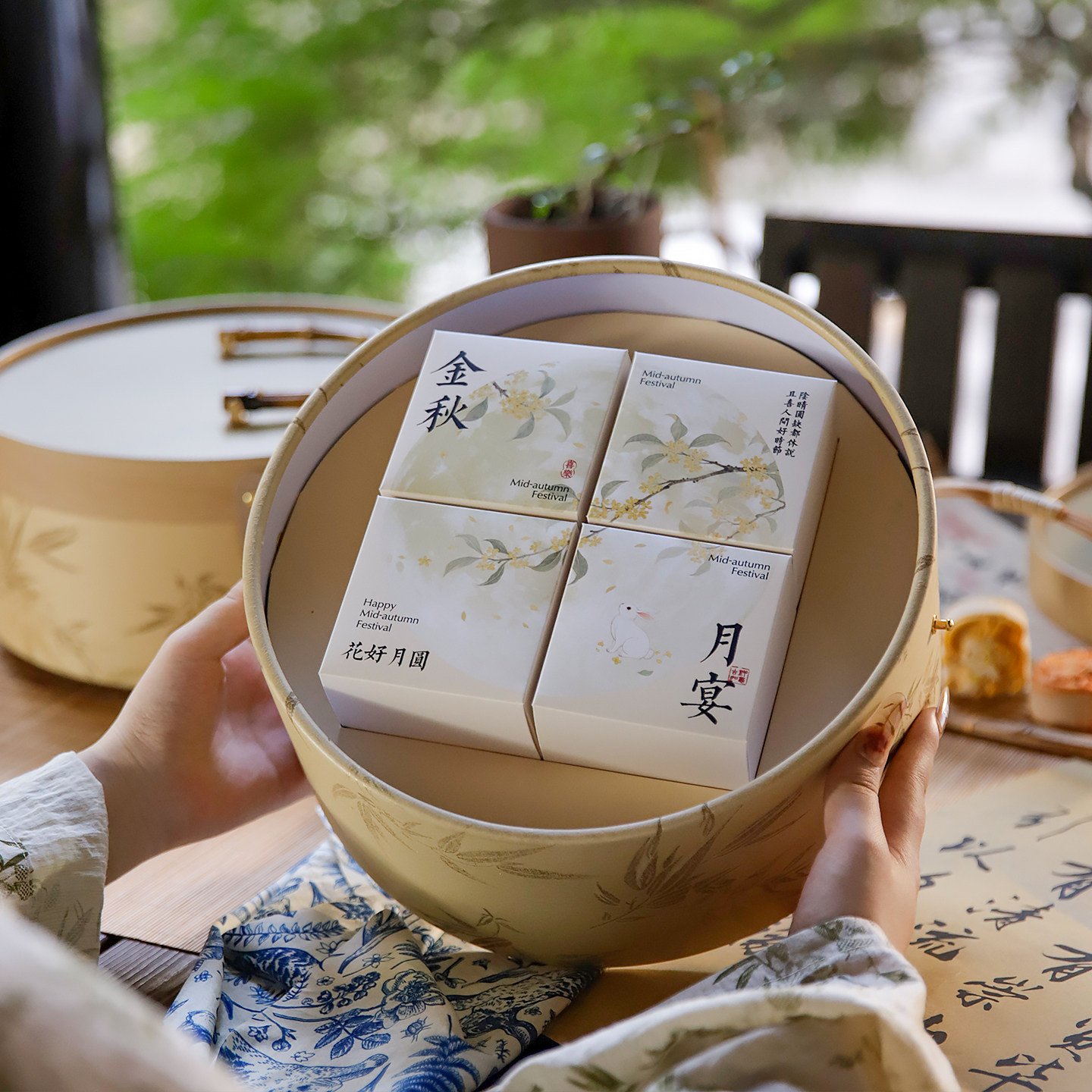 中秋节月饼礼盒包装盒2025新款8粒中式高档月饼空盒子可定制logo
