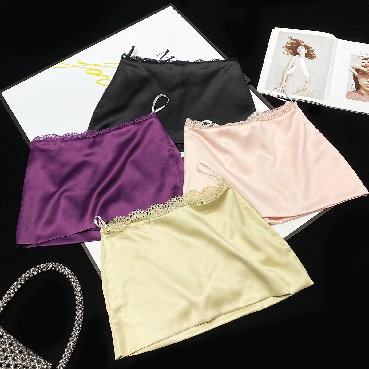 CCA自制仿绸缎亮面半身裙包臀裙蕾丝花边低腰缎面半裙防走光裤裙