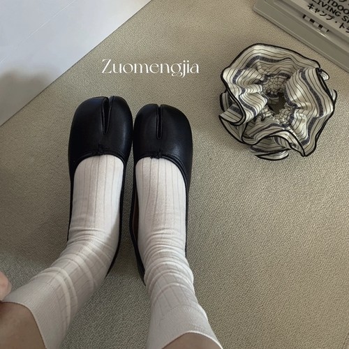#马吉拉Tabi分趾袜！简约日系竖条纹二趾袜～纯色中筒小腿堆堆袜