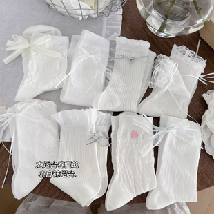 啊啊救命～白色袜子也太仙了 氛围感jue了 蝴蝶结好温柔好干净