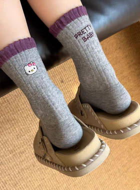 穿不腻的kitty袜袜！grey灰色格雷系松弛感feel～好适合秋天啊