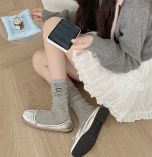 真 灰色堆堆袜配银色芭蕾鞋 泰酷啦～随意堆堆巨高级 grey lrt’s