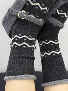 格雷灰色系费尔岛太太百搭太美rua 软乎有厚实度噢 秋冬bi入