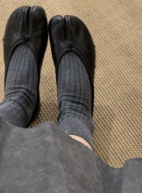 再推一波！分趾小皮鞋的本命灰色堆堆袜袜！真的！很好！穿！！
