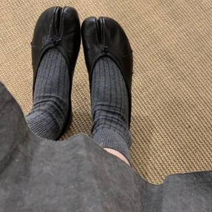 再推一波!分趾小皮鞋的本命灰色堆堆袜袜!真的!很好!穿!!