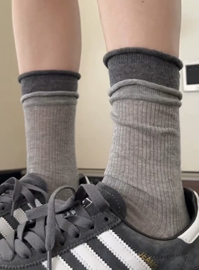 灰色叠穿好韩啊!!格雷系太高级了!竖纹堆堆袜好适合夏天~拼接撞色