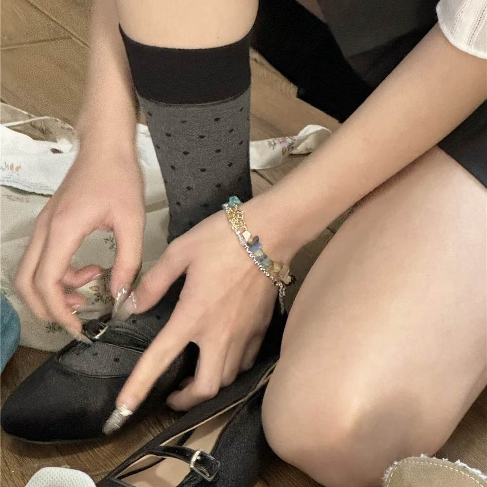 灰色miu风波点wa配奶奶鞋也太好看了叭~轻松解锁幂式穿搭小tips