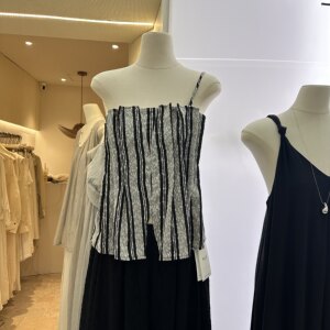韩国2024夏新款清冷感国风吊带上衣女气质显瘦无袖背心设计感吊带