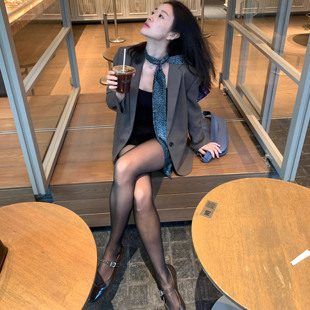 适合长期主义者 来啦 小众黑丝封神版 丝袜质感决定穿搭level