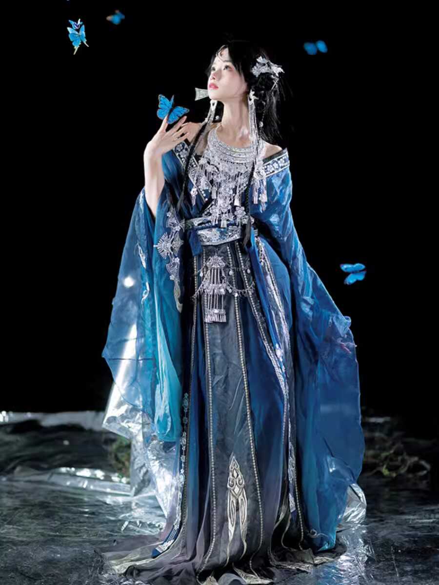 原创古风刺绣大袖襦齐腰裙涂七七