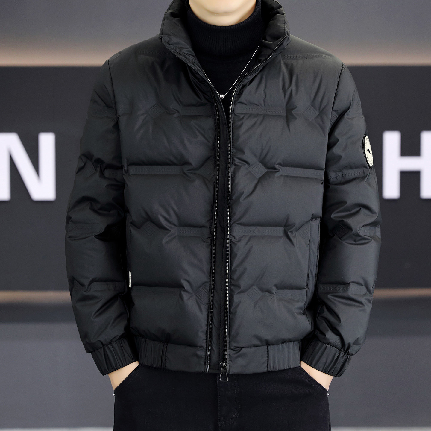 高级感立领羽绒服男士冬季外套2025新款轻薄防寒百搭冬装上衣短款