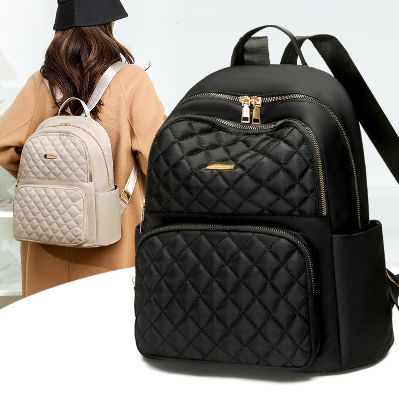 菱格绣线铆钉双肩包女2025新款时尚旅行包休闲百搭大容量女士背包