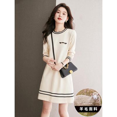 中长款毛衣女秋冬2025年新款圆领配大衣的毛衣裙女针织内搭连衣裙