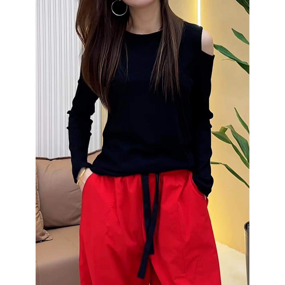 今年流行网红爆款长袖t恤女2025初秋新款慵懒洋气小个子露肩上衣
