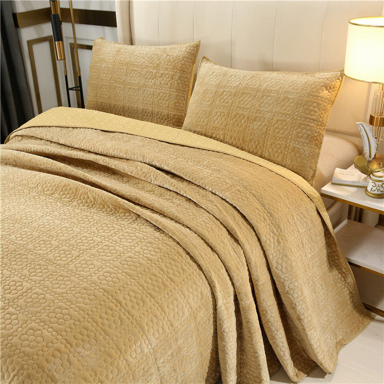 高档冬季加绒牛奶绒毯床盖三件套2025新款四季通用一面绒一面纯棉,床上用品,床盖,淘宝优惠券,粉丝福利购,淘宝优惠卷