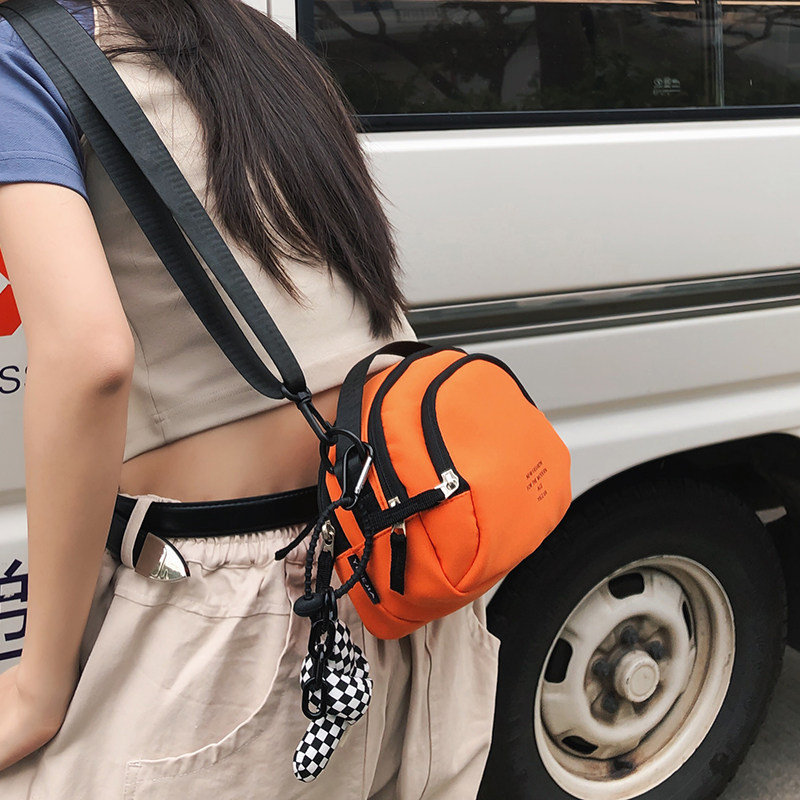 斜挎包女士潮牌ins时尚百搭小背包男士单肩包日系学生上课通勤包