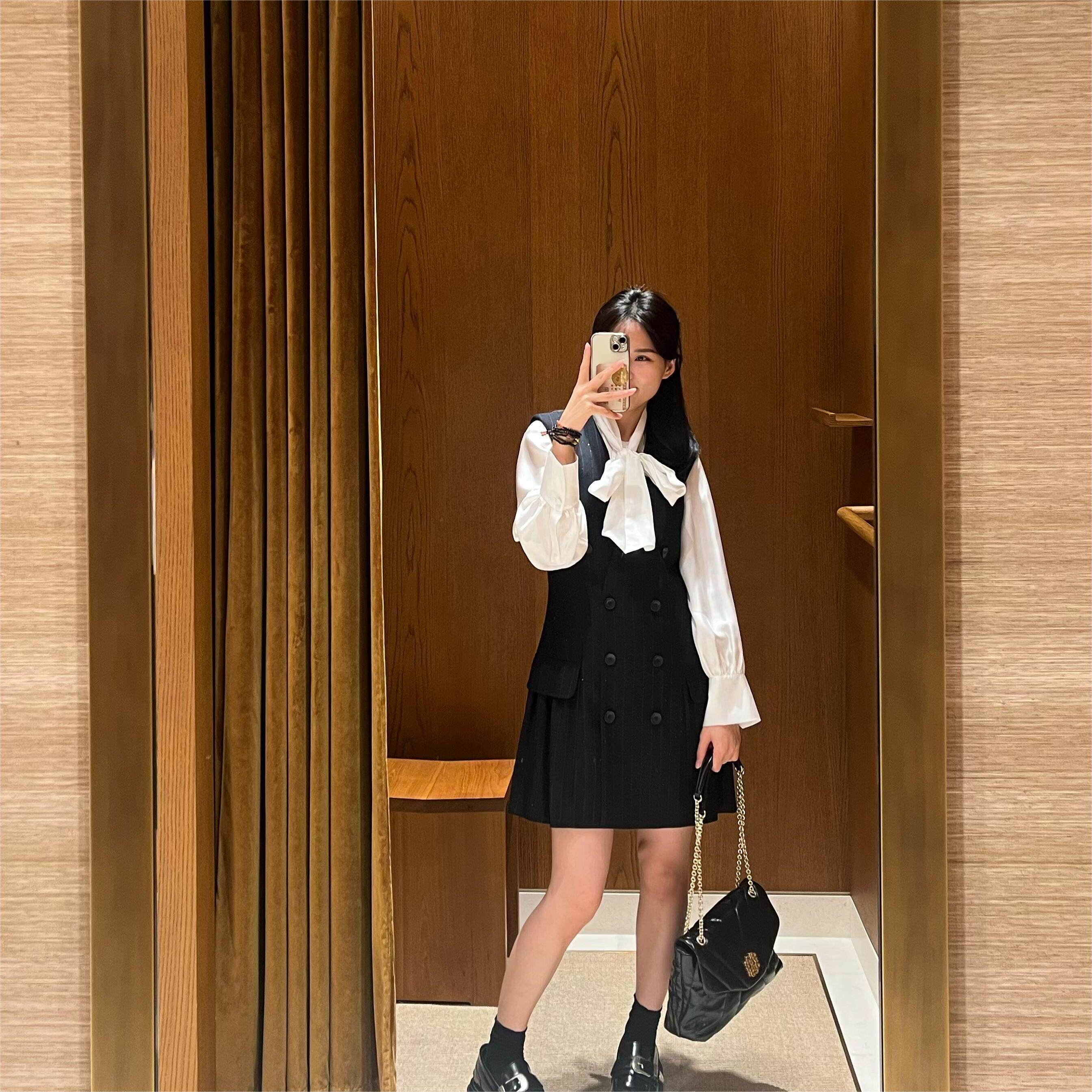 maSande2025早秋新款女装深蓝色条纹亮钻无袖连衣裙短裙SFPRO0442