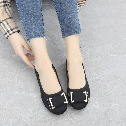 老北京布鞋平跟休闲风软底妈妈鞋