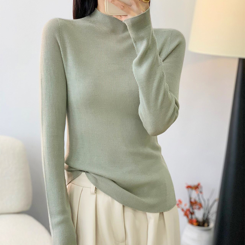 超好看的半高领精纺羊毛衫