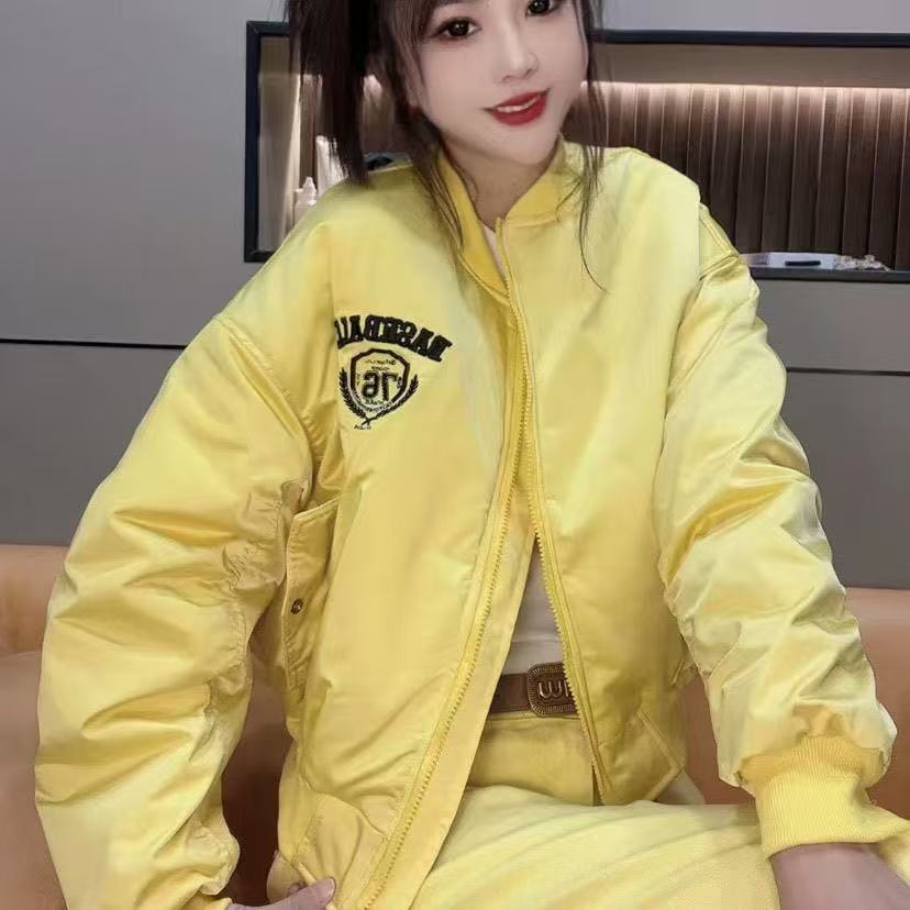 春季外穿年轻小个子短款外套新款棒球服时尚个性夹克韩版宽松上衣