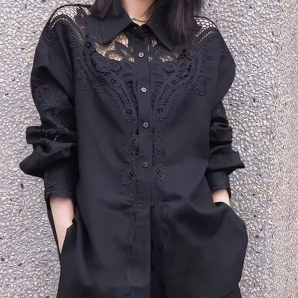 2025春季新款法式时尚蕾丝钩花黑色衬衫女气质洋气干练轻奢感衬衣