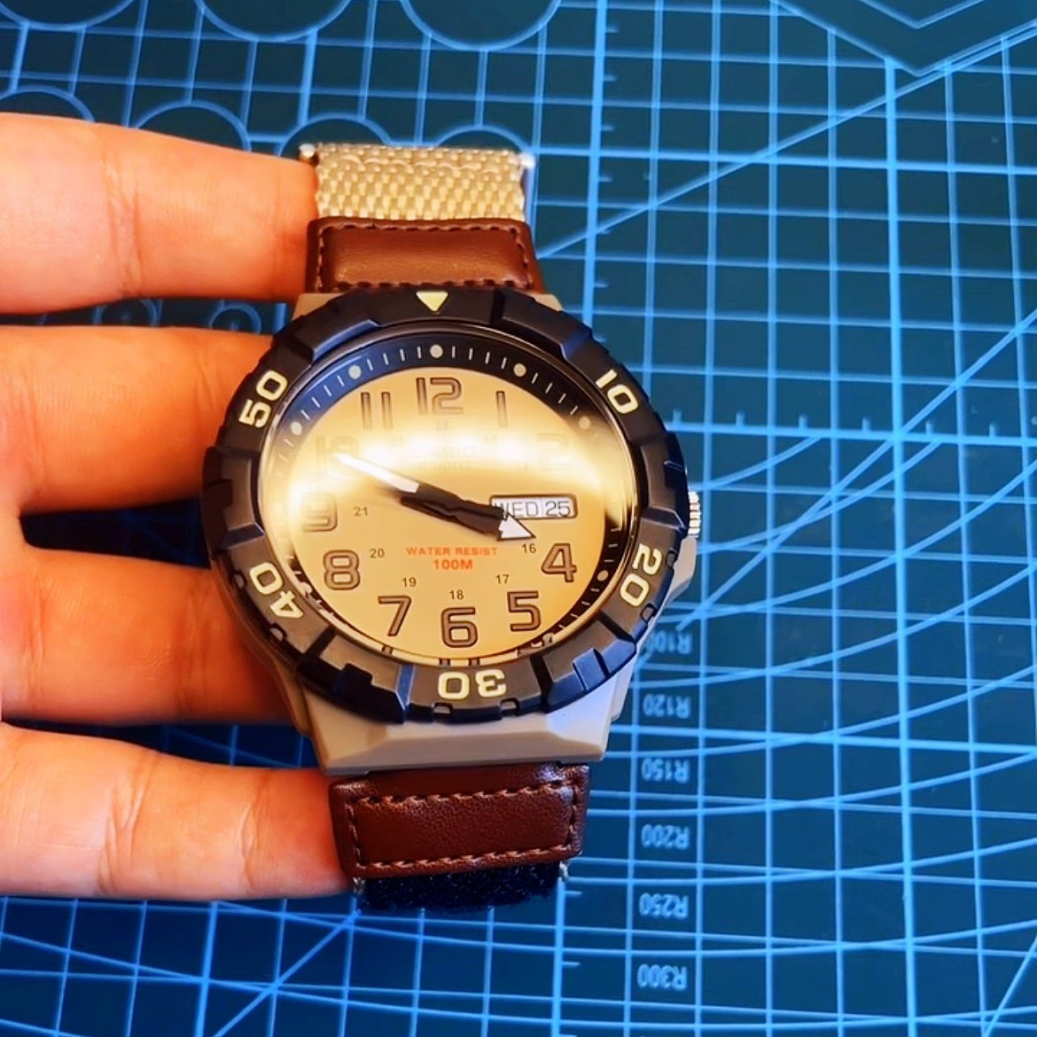 卡西欧森林人CASIO 复古简约石英表 大表盘简约棕色经典帆布手表