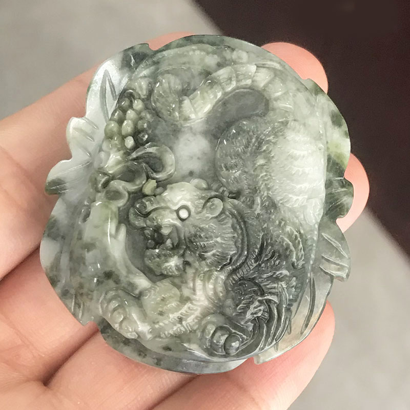 天然独玉下山虎生肖虎腰牌独山玉老虎皮带扣男士转运玉石腰佩腰挂