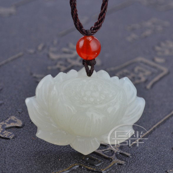天然和田玉花挂件白玉莲花吊坠项坠和田玉雪莲花女士玉坠子带证书