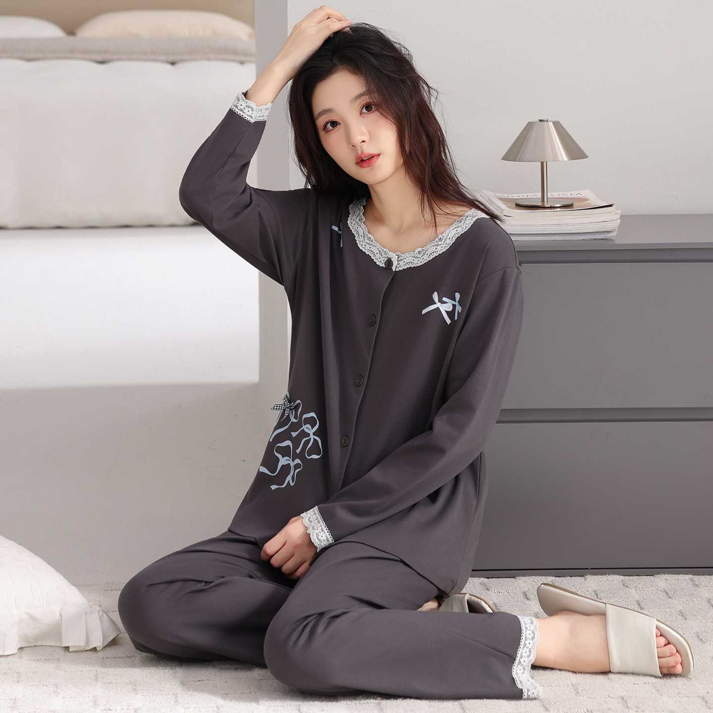 专柜睡衣女春秋季秋款纯棉长袖家居服时尚大码蕾丝花边圆领灰色套